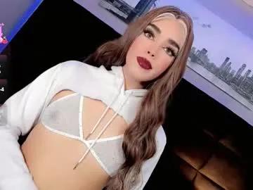 Freechat babyisaa on Chaturbate