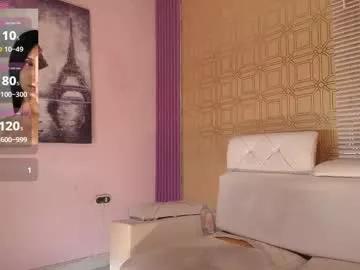 Freechat bella19__ on Chaturbate