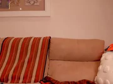 Freechat bella_pocahontas3 on Chaturbate