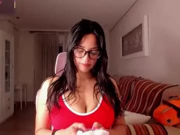 Freechat bella_pocahontas3 on Chaturbate