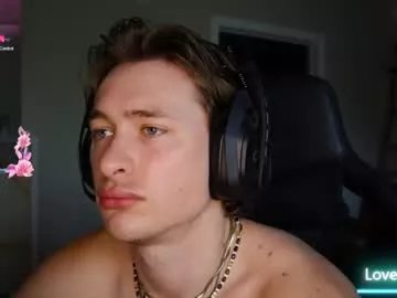 Freechat brentonverde on Chaturbate