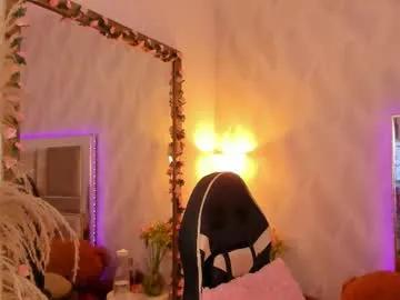 Freechat brunettklaryss on Chaturbate