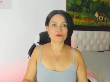 carolinnefiotti —  Double penetration fantasy  [815 tokens left]