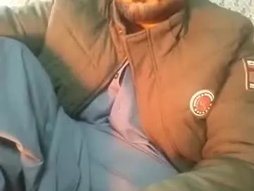 Freechat chadipluskhangarh on Chaturbate