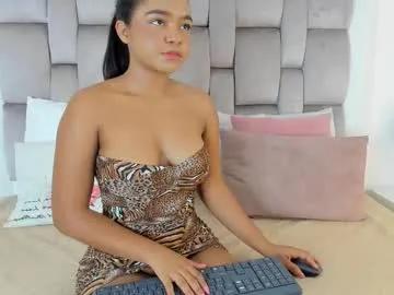 chikibom28 on Chaturbate