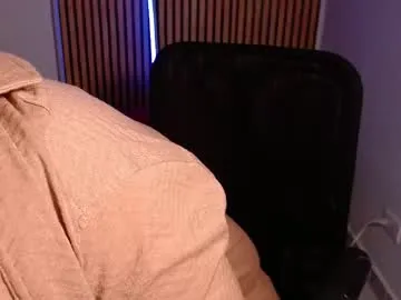 Freechat chris_magnum_ on Chaturbate