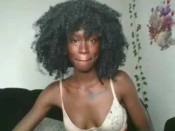 Freechat chroe22 on Chaturbate