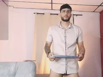 Freechat colt_perci on Chaturbate