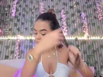 Freechat coralineross_ on Chaturbate