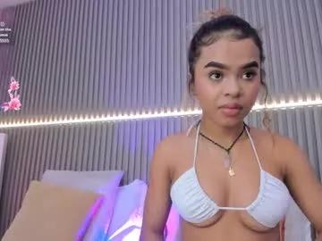 Freechat coralineross_ on Chaturbate