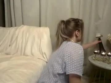 cosmo_blondiee on Chaturbate