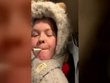 Freechat curvyplayday on Chaturbate