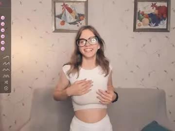 Freechat cutefluffy on Chaturbate