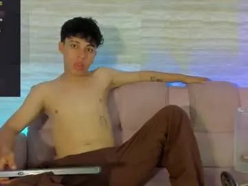 cutenaked_ on Chaturbate