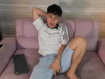 cutenaked_ on Chaturbate