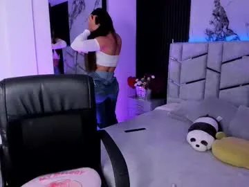 Freechat daniphoenixx on Chaturbate