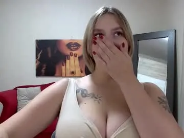 Freechat dianemills on Chaturbate