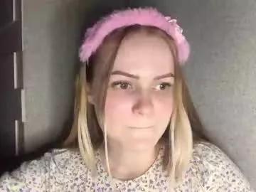 divine_hannah on Chaturbate