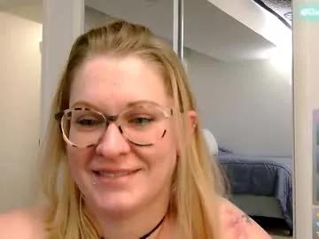Freechat dixie_comanche on Chaturbate