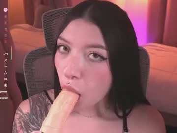 Offline dolcexx on Chaturbate