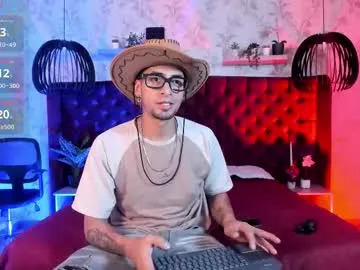 Freechat drakeneumann on Chaturbate