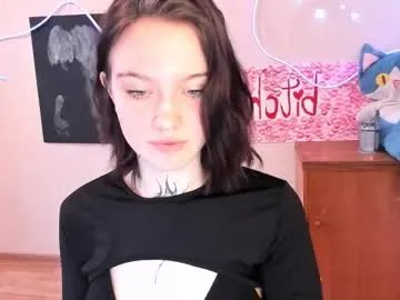 elastikiss — wow, look how I bend my back!   #c2c  #nonude  #new  #brunette #tattoo [36 tokens remaining]