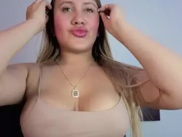 Freechat eleecttraa_12 on Chaturbate