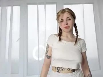 Private ella_desire on Chaturbate