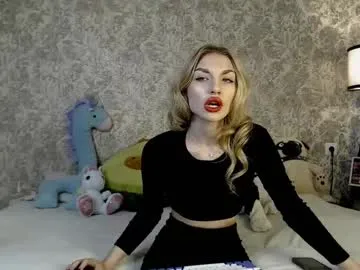 Offline ellamilla on Chaturbate