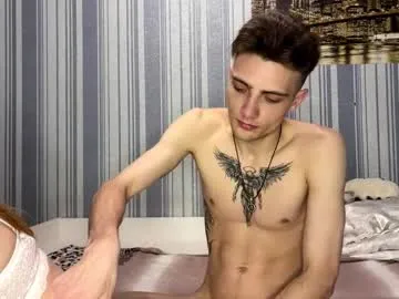 Offline emiliacouple on Chaturbate