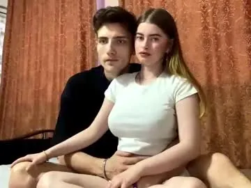 Offline emiliacouple on Chaturbate