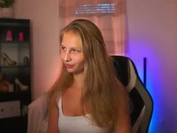 emmie_murray on Chaturbate