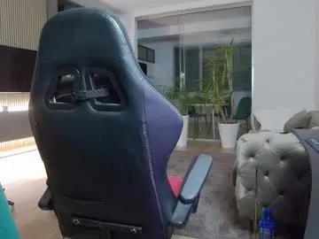 Freechat enrikoblue on Chaturbate