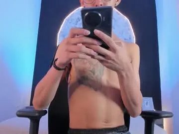 Freechat ethaancox on Chaturbate