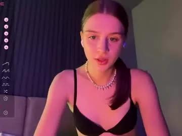 evie_may on Chaturbate 