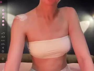 evie_may on Chaturbate 