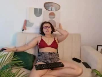 feelina_firesoul on Chaturbate