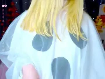 Freechat flaircorell on Chaturbate