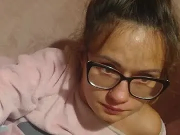 Freechat flowercandydoll13 on Chaturbate