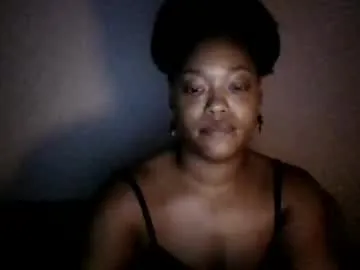 footnomenal on Chaturbate