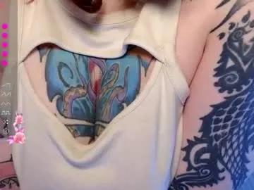 foxgirlandmerguis — GOAL: Zoom pussy [166 tokens remaining]   +   33! #chubby #c2c # #hairfetish #bbw #belly