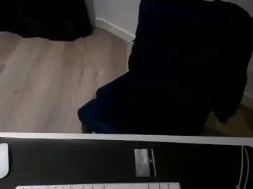 gaycut9093 model from cb