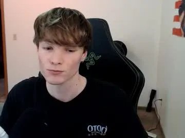 Freechat gucciboi4 on Chaturbate