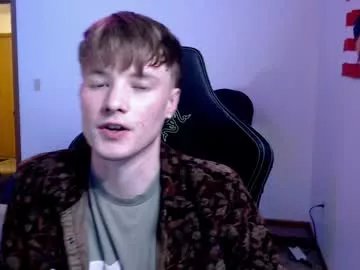 Freechat gucciboi4 on Chaturbate