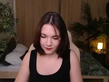 halle_berrry — GOAL: Kiss my body [69 tokens remaining]  Sexy devil #asian #twerk  #bigass #muscle #smoke