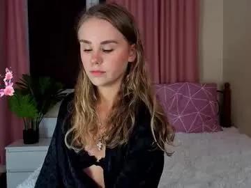 hazeltrue on Chaturbate