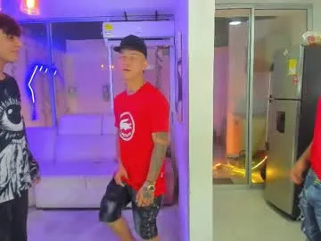 Offline houseofwarrios on Chaturbate