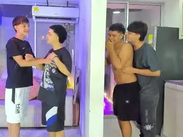 Offline houseofwarrios on Chaturbate