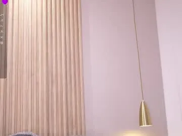 Freechat isabela_antonia_ on Chaturbate