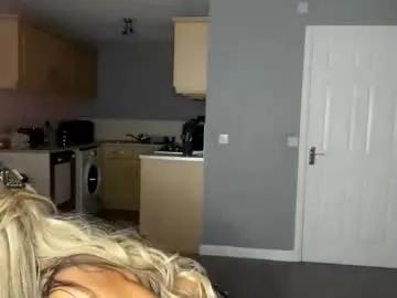 Freechat itsmelolax on Chaturbate